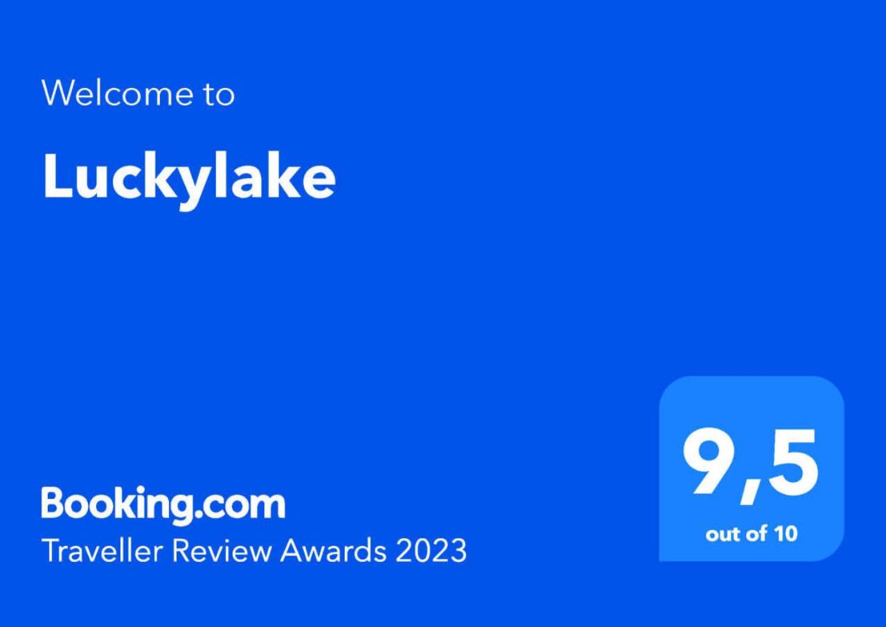 Luckylake Пела Екстериор снимка